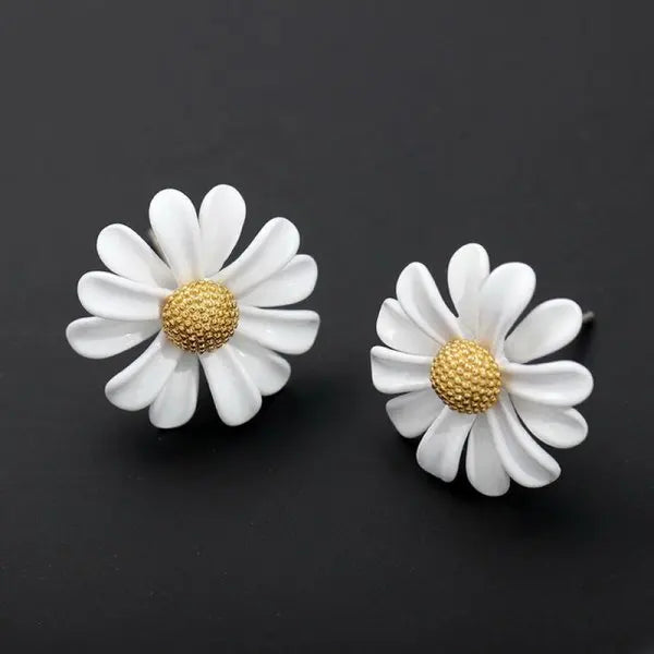 🌼 Conjunto Assimétricos de Margarida Liga de Zinco – Delicadeza