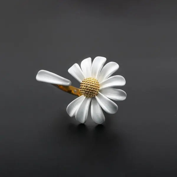 🌼 Conjunto Assimétricos de Margarida Liga de Zinco – Delicadeza
