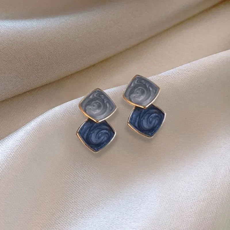 💙 Brincos Coração Azul com Zircônia – Brilho e Elegância ✨