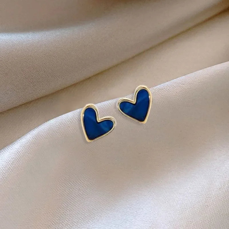 💙 Brincos Coração Azul com Zircônia – Brilho e Elegância ✨
