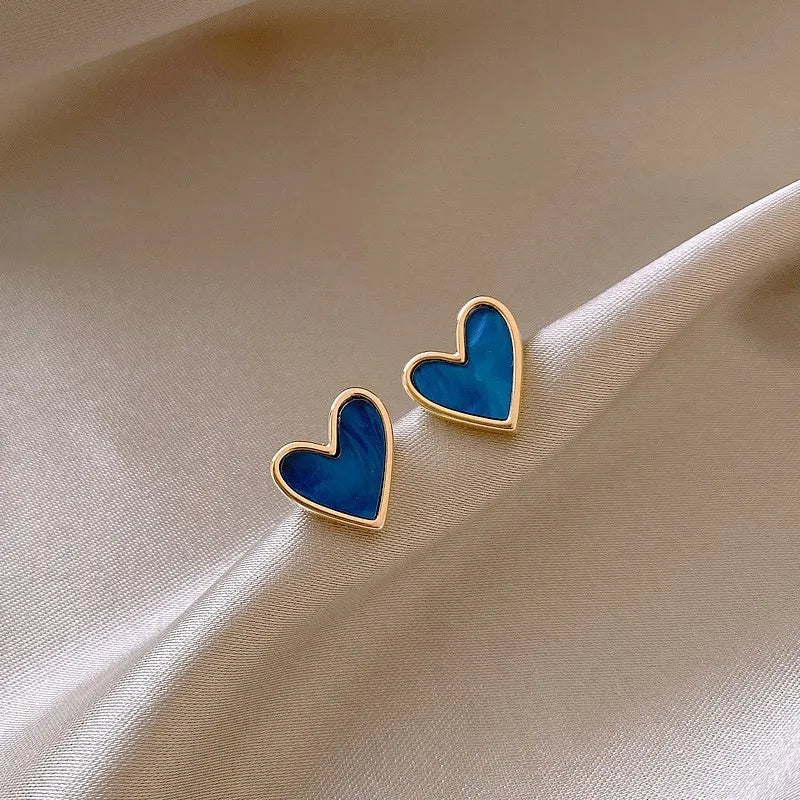 💙 Brincos Coração Azul com Zircônia – Brilho e Elegância ✨
