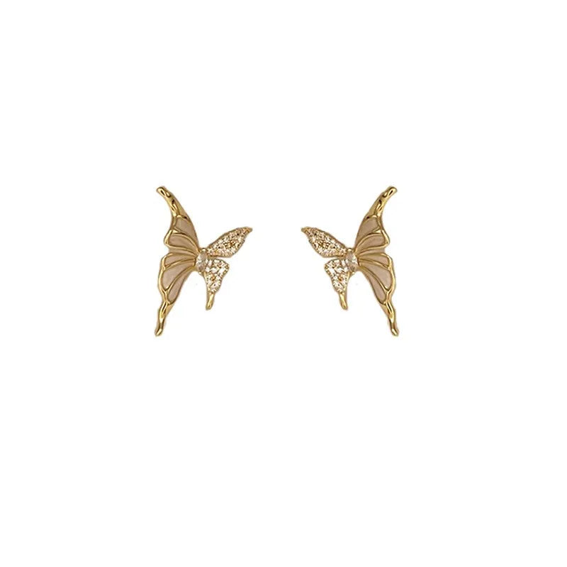 🦋 Brincos Borboleta em Zircônia – Elegância Luxuosa para o Outono e Inverno