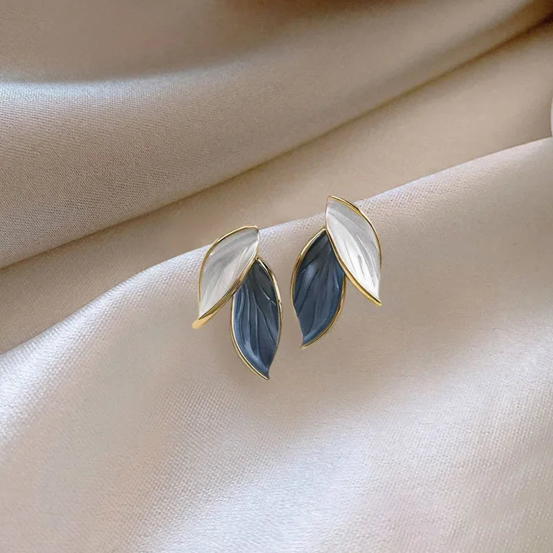 💙 Brincos Coração Azul com Zircônia – Brilho e Elegância ✨