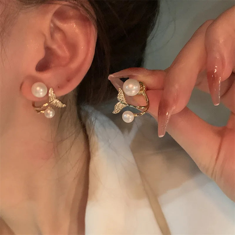 🦋 Brincos Borboleta com Pérola – Elegância e Sofisticação ✨