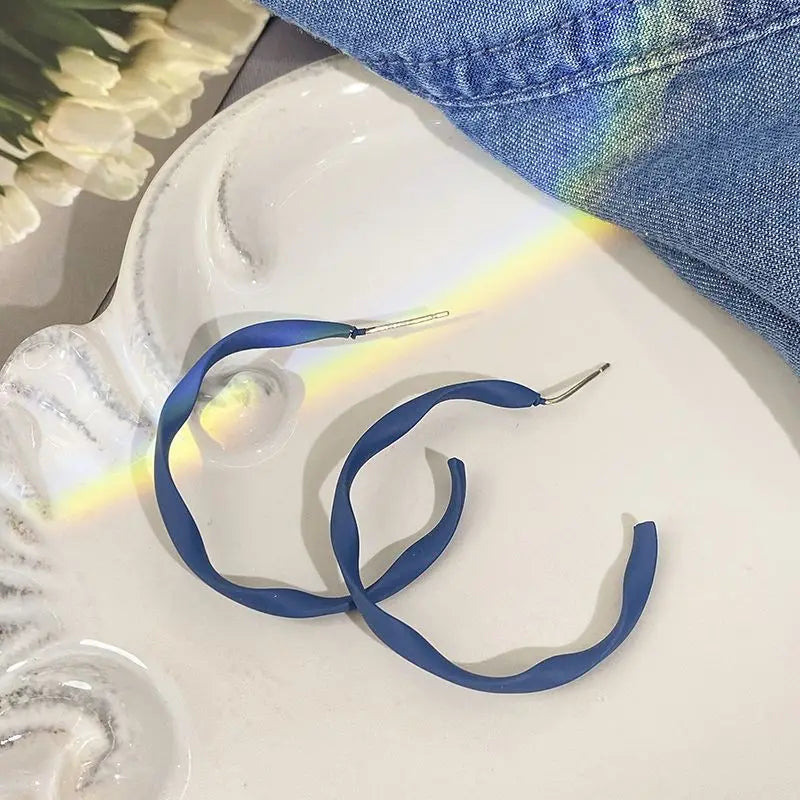 💙 Brincos Coração Azul com Zircônia – Brilho e Elegância ✨