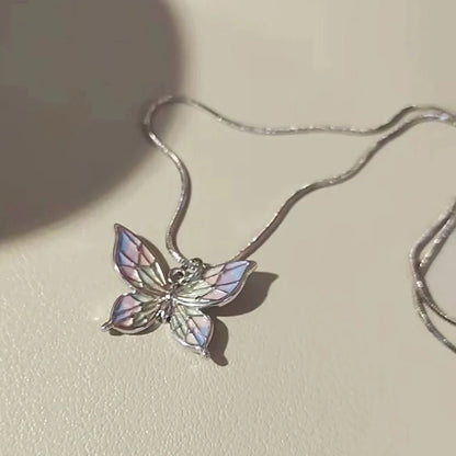 Colar Borboleta Dourado - Joia de Aço Inoxidável